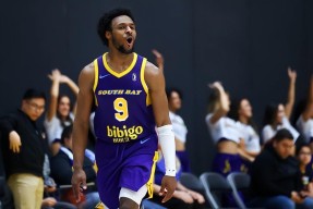 关于国王杯转会期再迎强敌；洛杉矶湖人刷新队史纪录；主帅态度——质疑声仍在；训练强度明显提升的信息-南宫体育平台