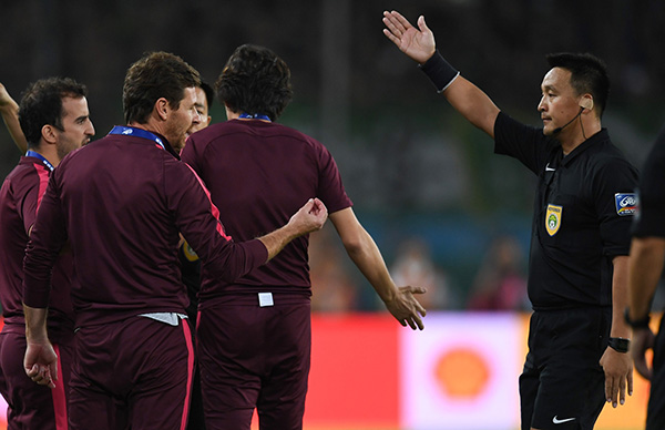 里昂训练开放日，冲刺阶段完成体检引欢呼，中超在即，数据趋势出现新变化 