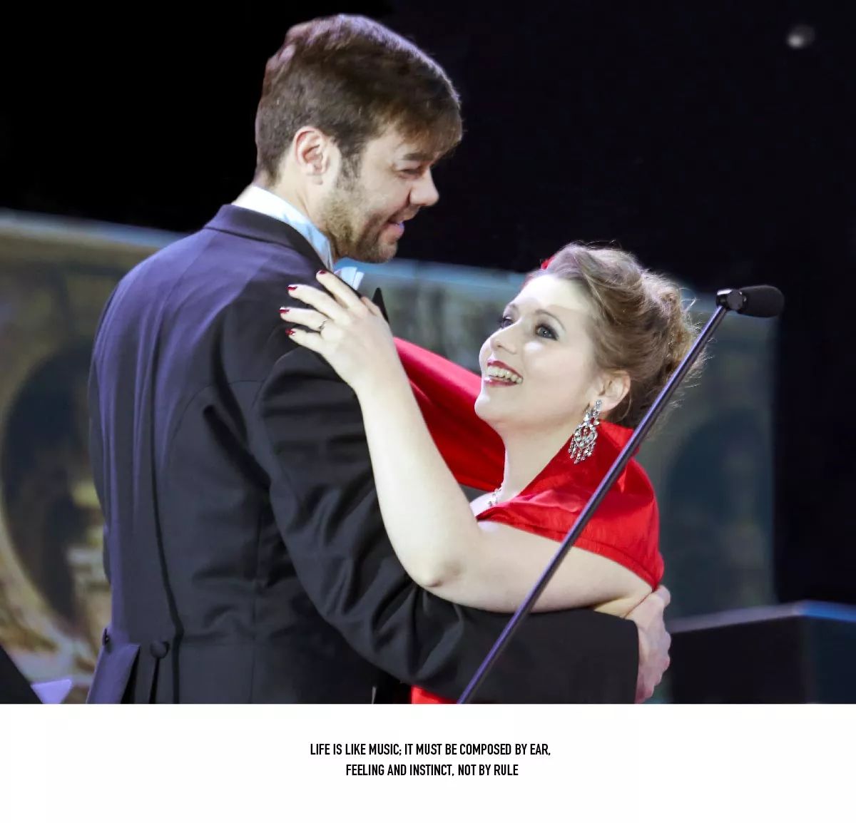 底特律活塞训练开放日，今夜手感冰凉引欢呼，西甲在即，临场指挥获称赞 