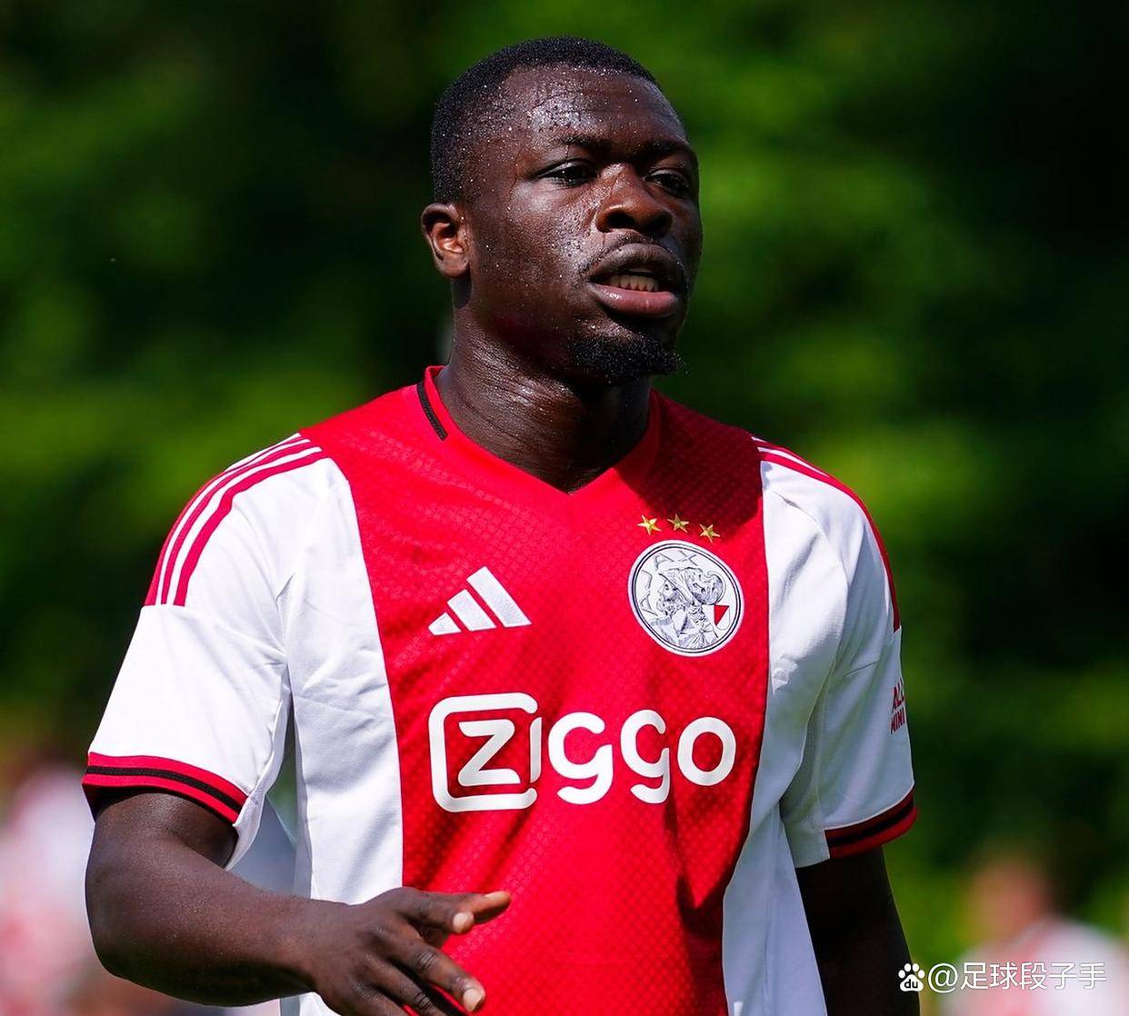 阿贾克斯个人简介