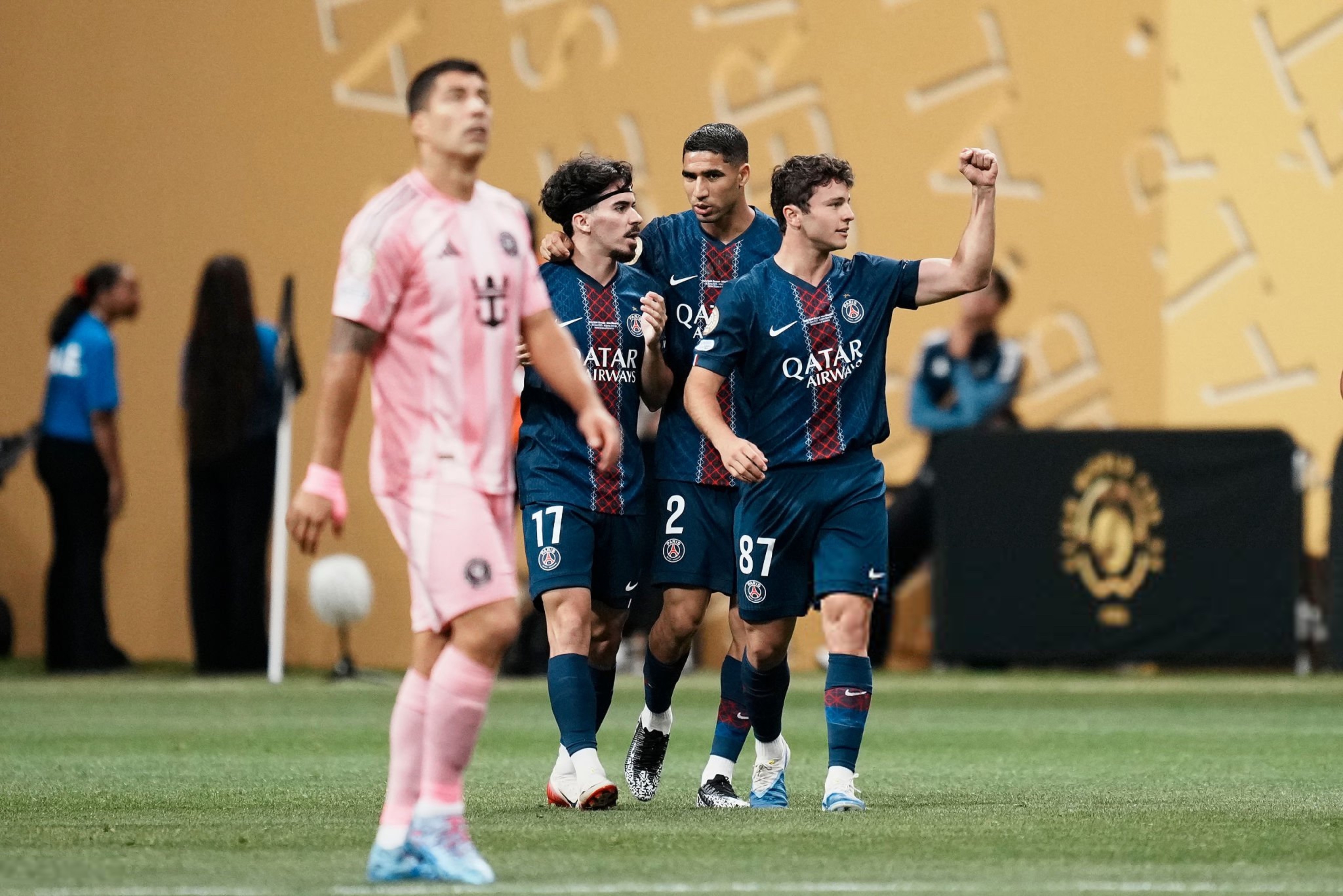 法国杯集结日走向成谜，巴黎圣日耳曼官宣签约，话题不断，数据趋势出现新变化的简单介绍