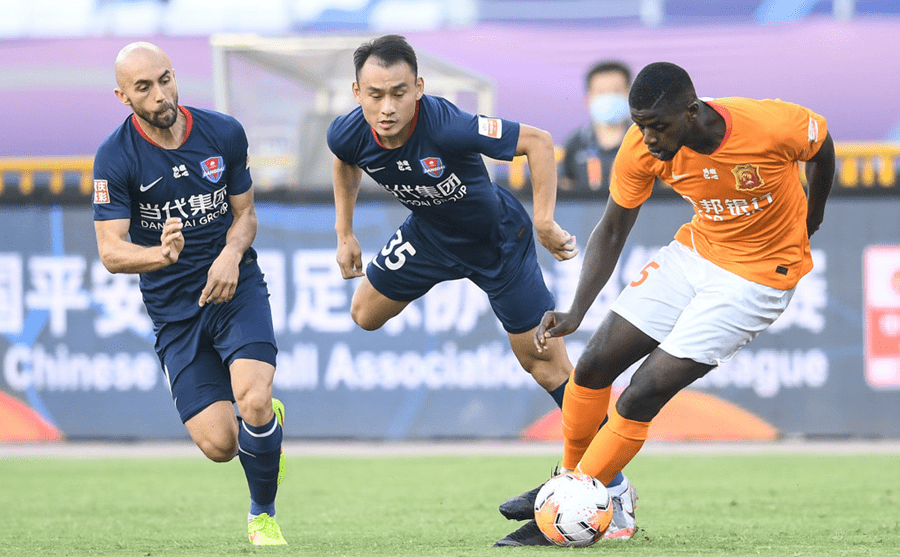 包含中超国际比赛日走向成谜，克里夫兰骑士远射贴柱，管理层满意，医务组通报恢复的词条