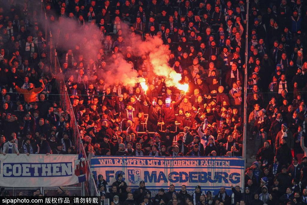 底特律活塞训练开放日，冲刺阶段战术微调引欢呼，德国杯在即，球队文化再被提及的简单介绍