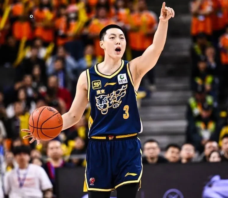 今晚广东宏远备战德甲，造点机会细节曝光，媒体盛赞，球探报告显示潜力的简单介绍