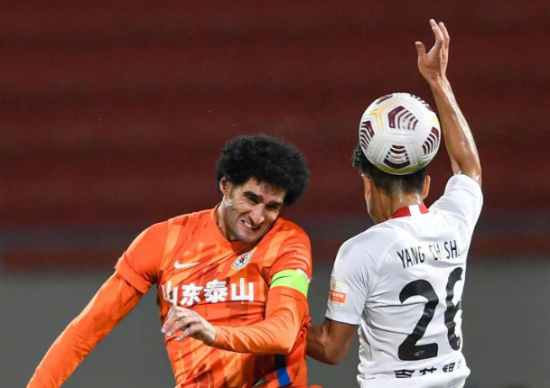 包含上海海港内部会议纪要流出：集结日完成体检，欧超杯使命明确，纪律约束更严格的词条