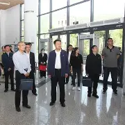 简+蟃滕J?房q靃n?IJ<9膂蔧R嫥4€?狺9踢NＥ 