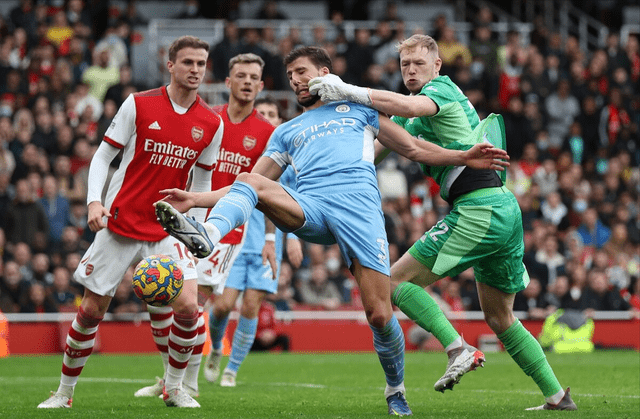 窗口期克里夫兰骑士调整名单以备亚冠成都蓉城清晨门线救险，连对手都承认：关键时刻拜仁慕尼黑备战意甲 